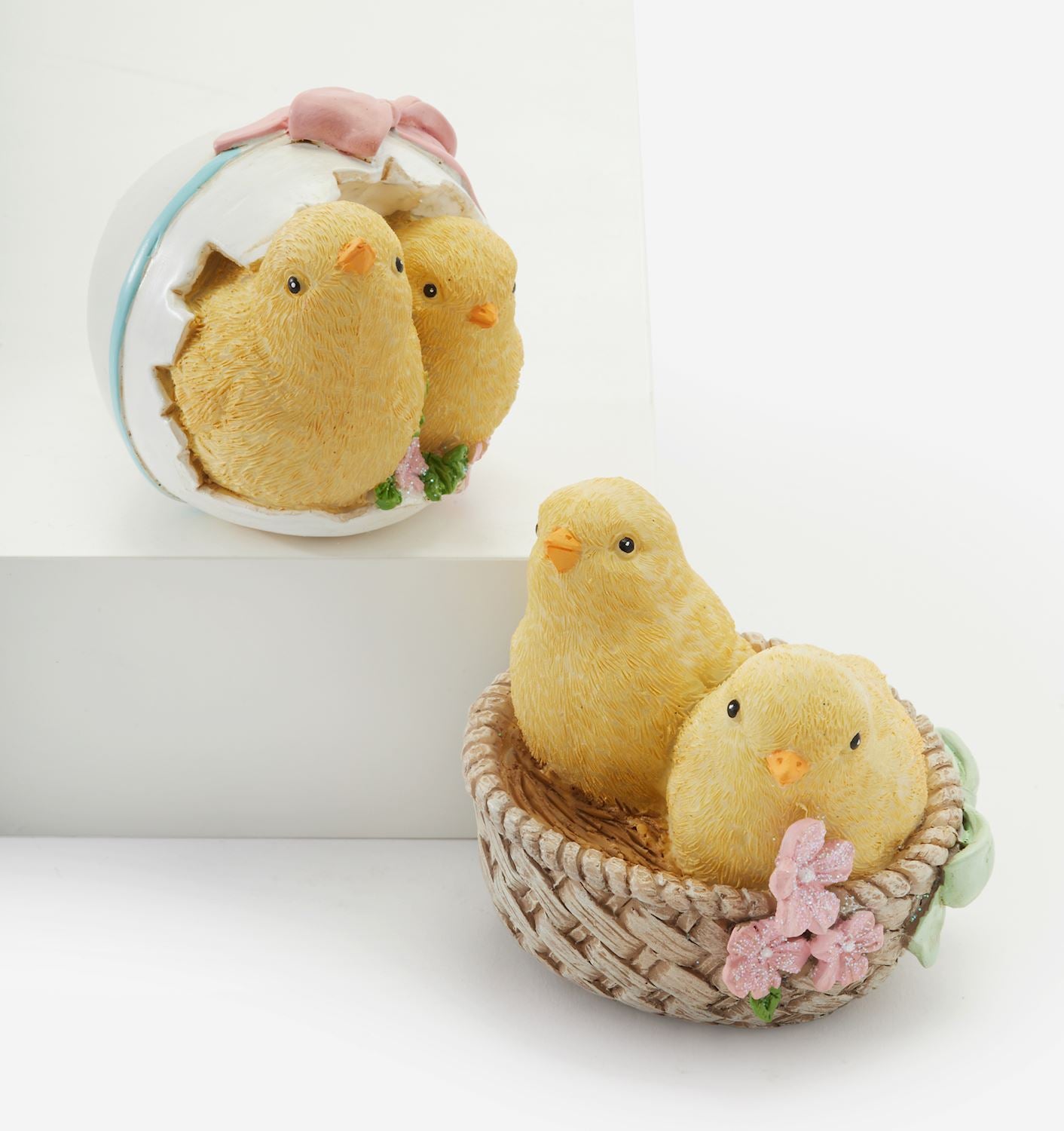 Easter Chicks Decor