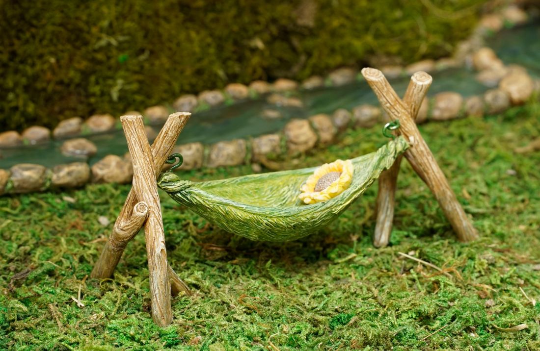 Daisy Leaf Hammock