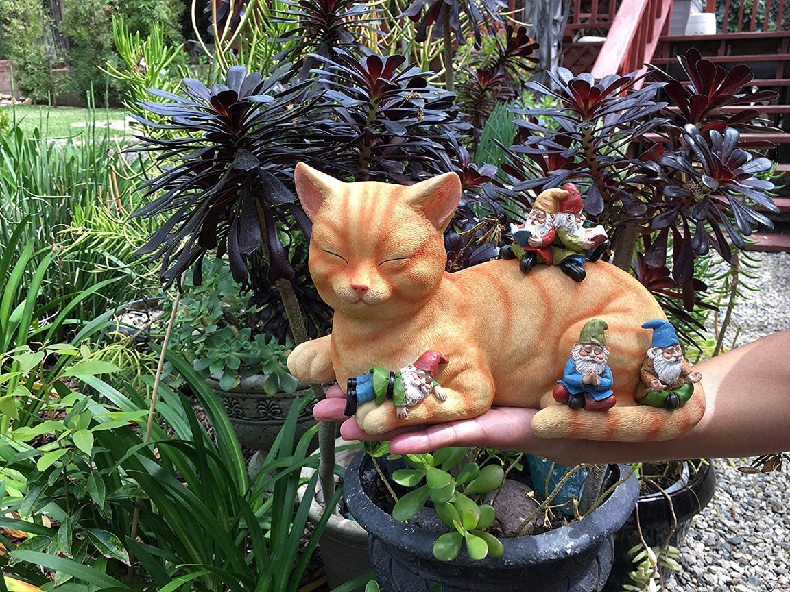 Garden Cat with Gnomes Figurine