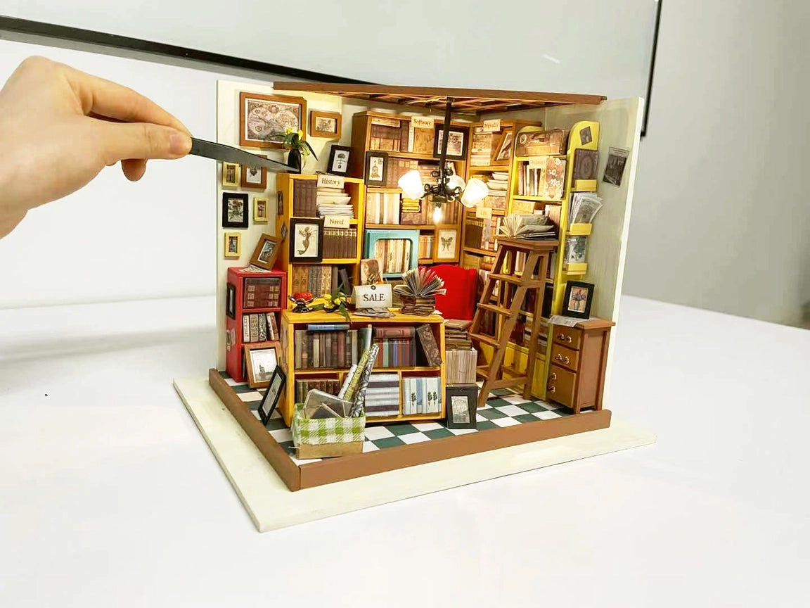 Sam's Study DIY Miniature Kit