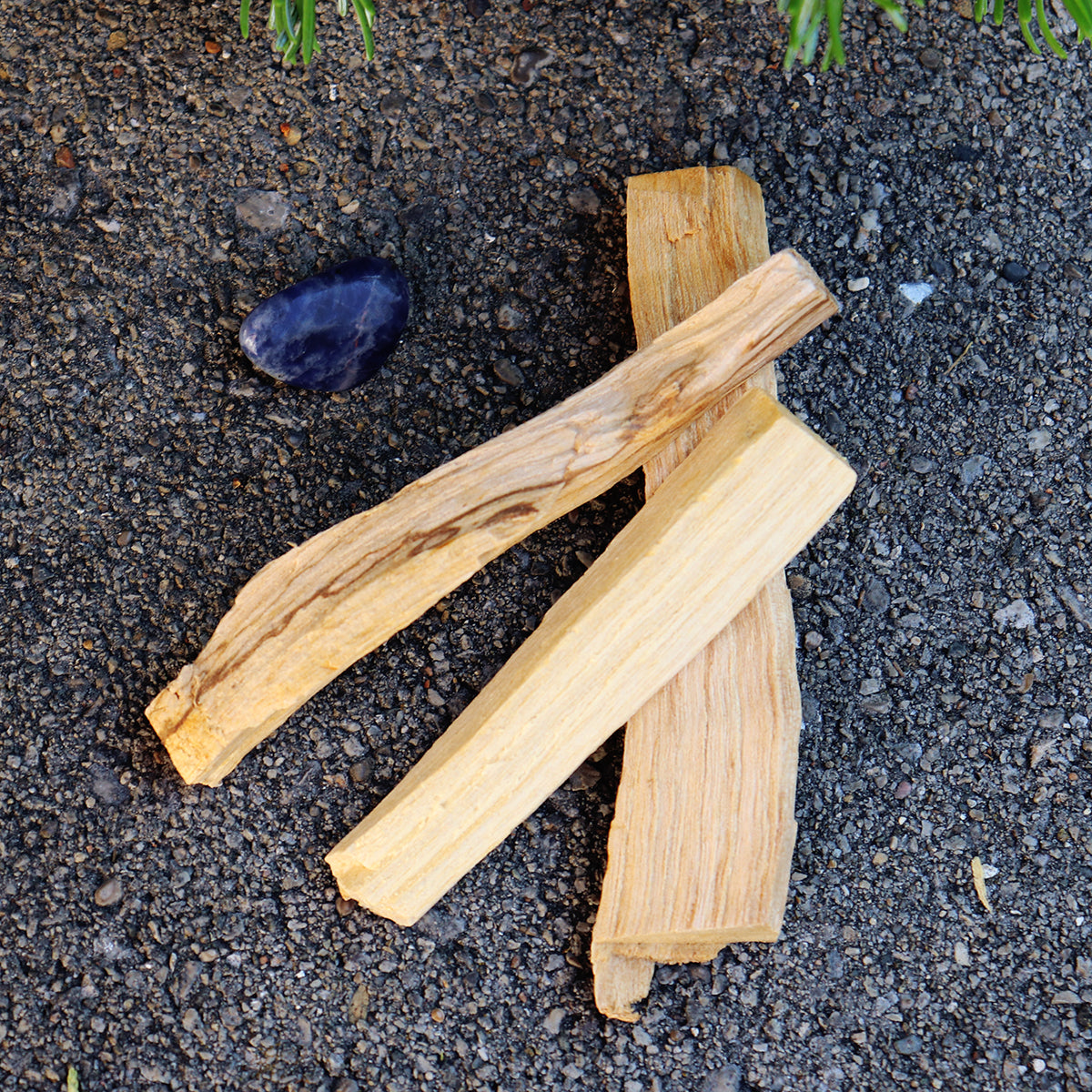 Palo Santo with Sodalite Stone